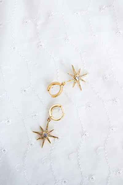 Star Light Earrings Gold